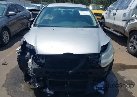 2012 Ford Focus Se z USA, uszkodzony, nr VIN 1FAHP3F22CL460598